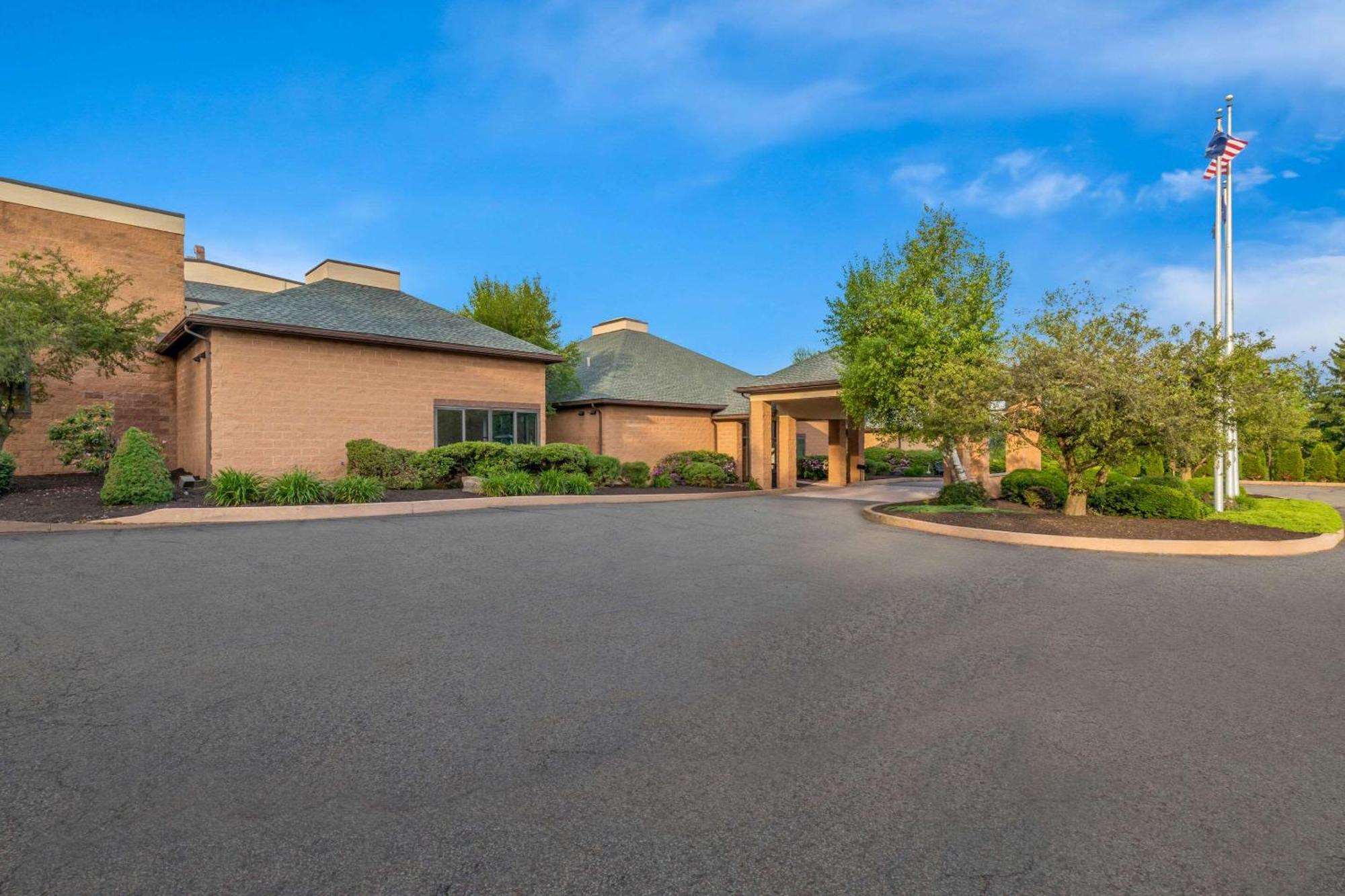 Comfort Inn Pocono Lakes Region Lake Ariel Exterior foto